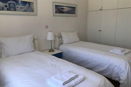 Kings Palace - Superb 2 Bed Ground Floor Apartment Paphos Luaran gambar