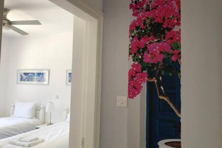 Kings Palace - Superb 2 Bed Ground Floor Apartment Paphos Luaran gambar